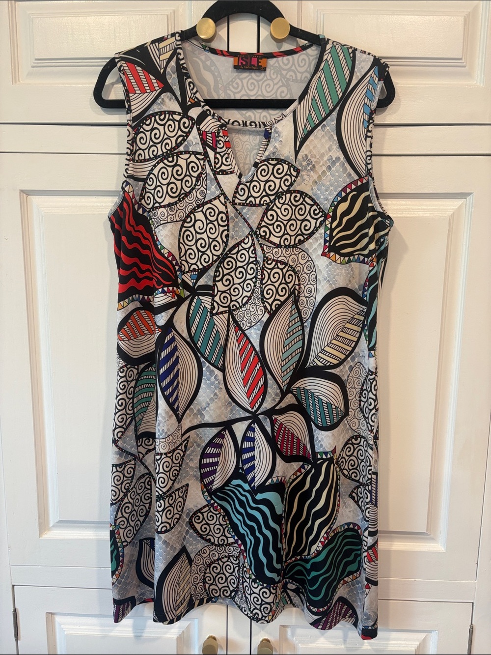 Like New ISLE by Melis Kozan keyhole dynamic print A-Line dress